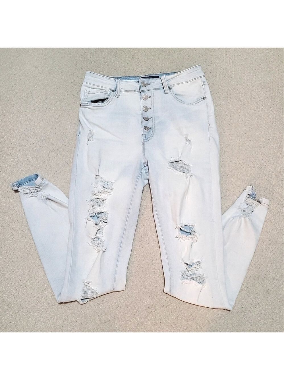 Aero Button Fly Super High Rise Jegging Light Wash Distressed Rips Raw Hem SZ6